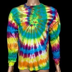Gildan Unisex Rainbow M Ultra Cotton Tie Dye Long Sleeve T-shirt in EUC